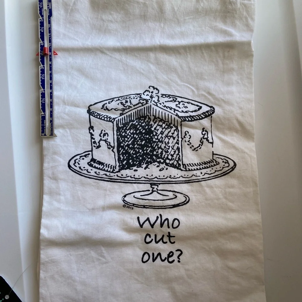 NWT Twisted Wares Hang Tight Towel Who Cut One Cake Kitchen Linen Towel White